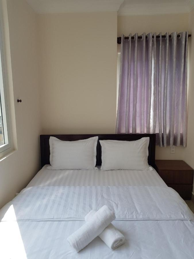 Hong Vinh Hotel Thành Pho Ho Chí Minh Esterno foto