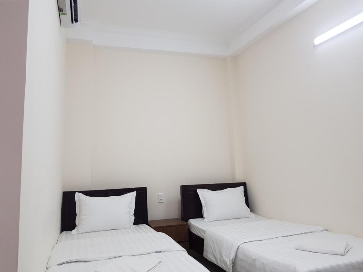 Hong Vinh Hotel Thành Pho Ho Chí Minh Esterno foto