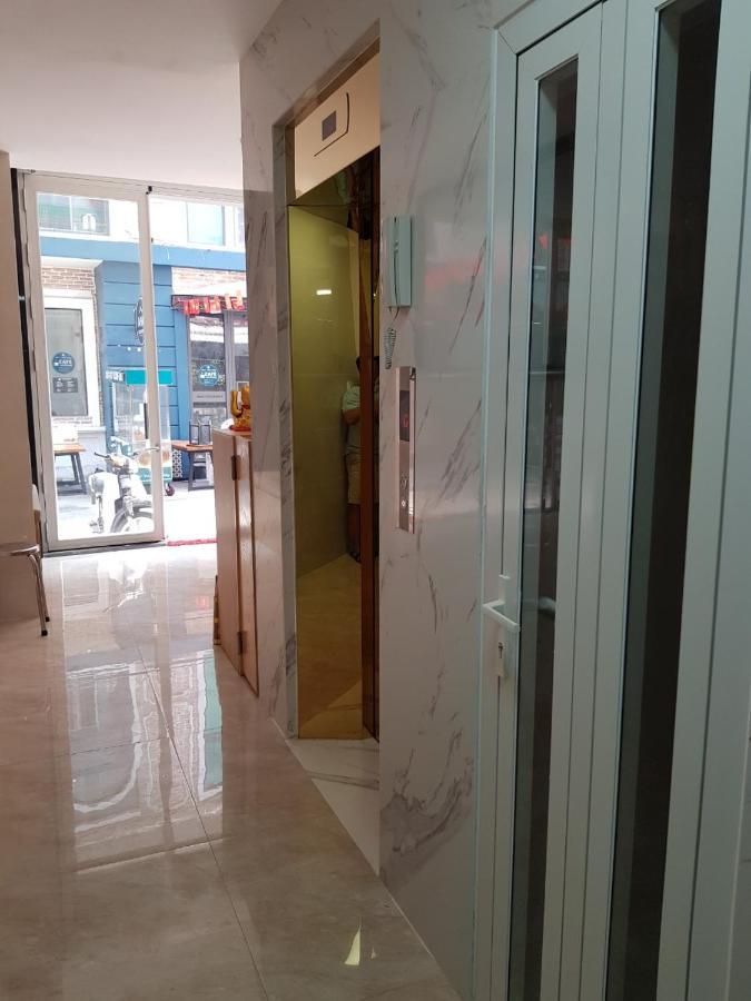 Hong Vinh Hotel Thành Pho Ho Chí Minh Esterno foto